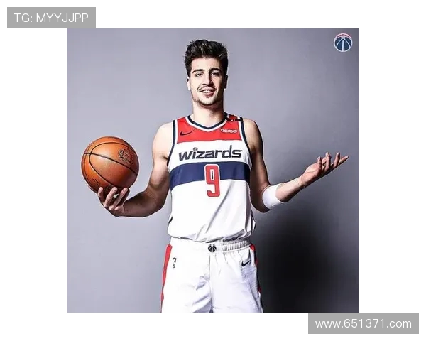 记者称阿夫迪亚年年进步实力飞跃理应跻身NBA全明星行列之选球员 记者称阿夫迪亚年年进步实力飞跃理应跻身NBA全明星行列之选球员